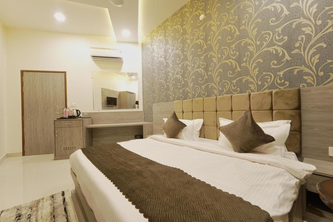 Hotel Ajmer Sheraton エクステリア 写真