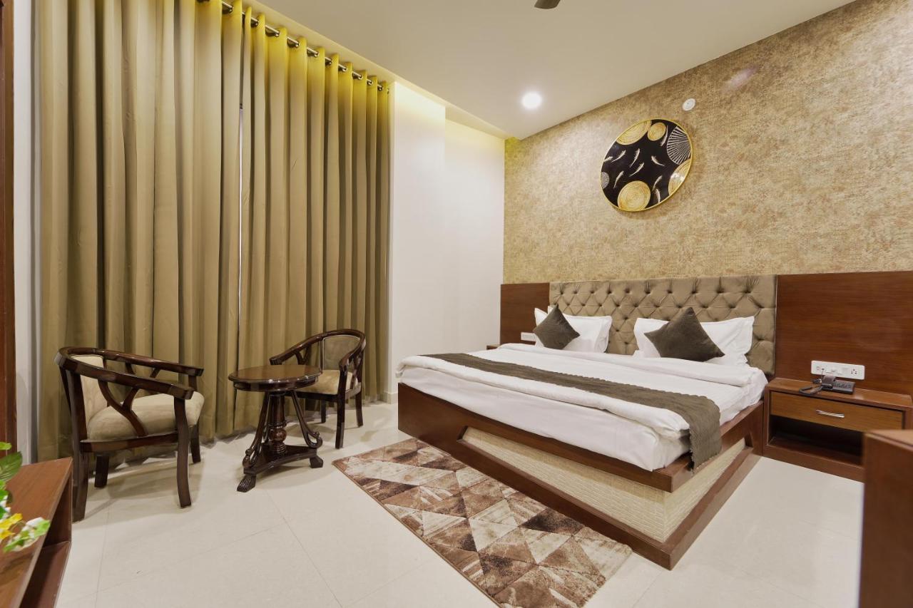 Hotel Ajmer Sheraton エクステリア 写真