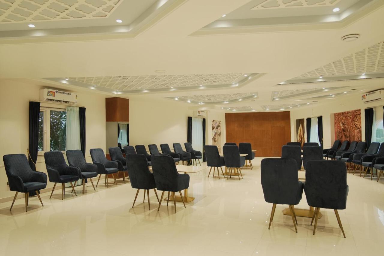 Hotel Ajmer Sheraton エクステリア 写真