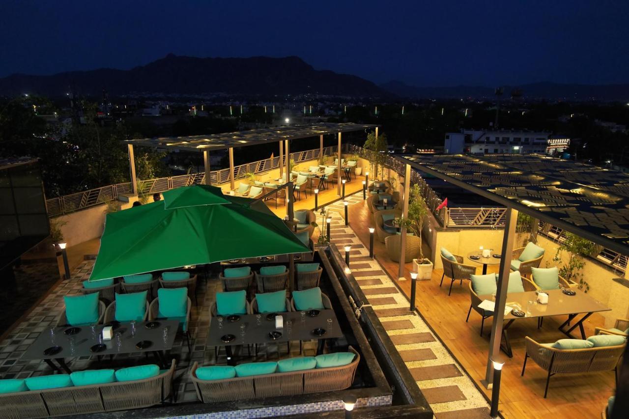 Hotel Ajmer Sheraton エクステリア 写真